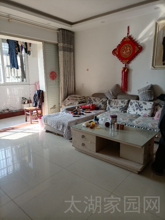 金色家园  117㎡ 80万元