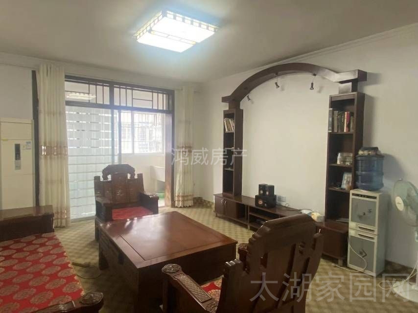 振龙山庄  135㎡带车库，四室两厅两卫 99.8万元