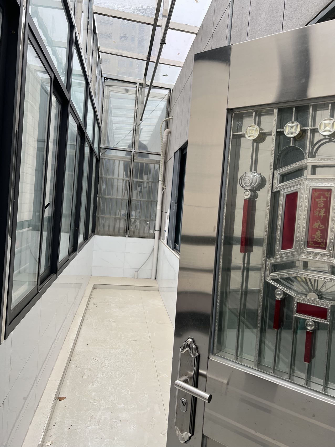 晋湖家园  90㎡ 两室两厅两卫1.7万/年