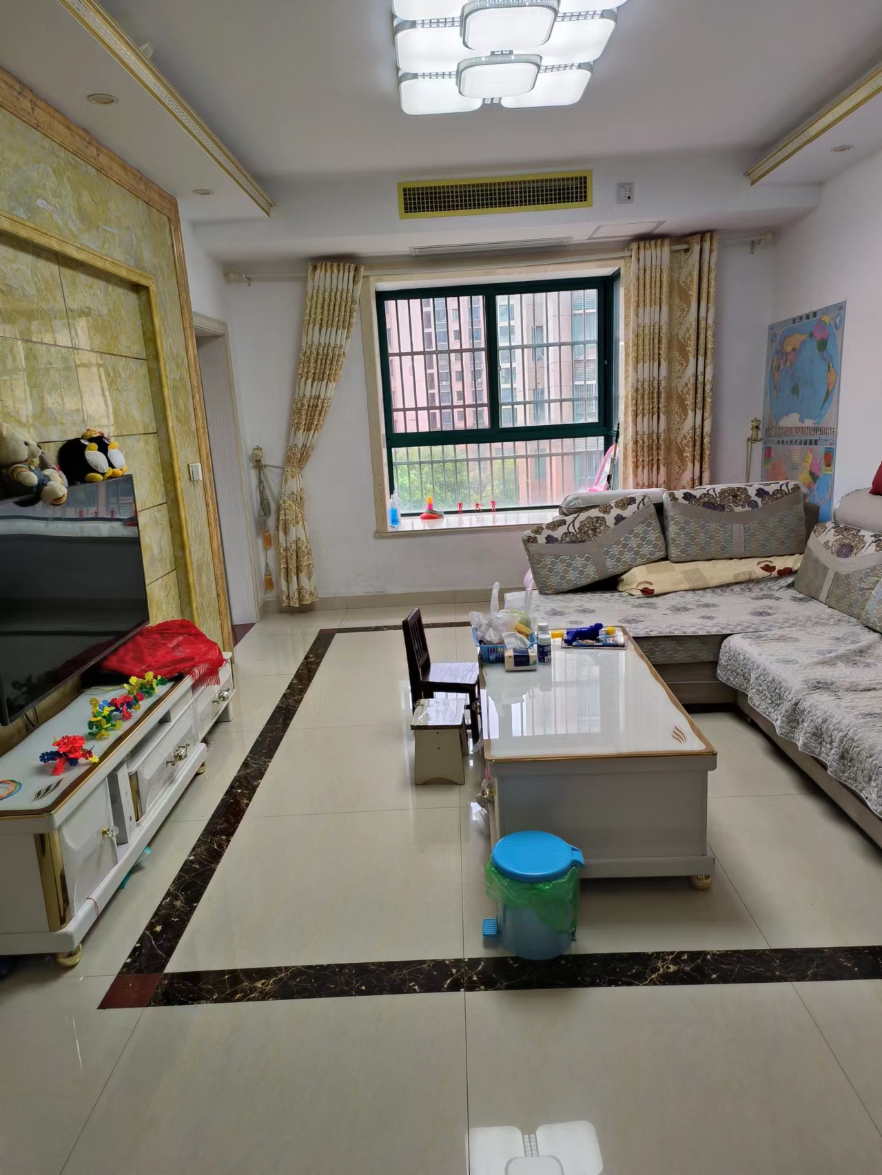 龙城庄园  109㎡三室两厅➕杂物间 售91.8万元，首付24万。