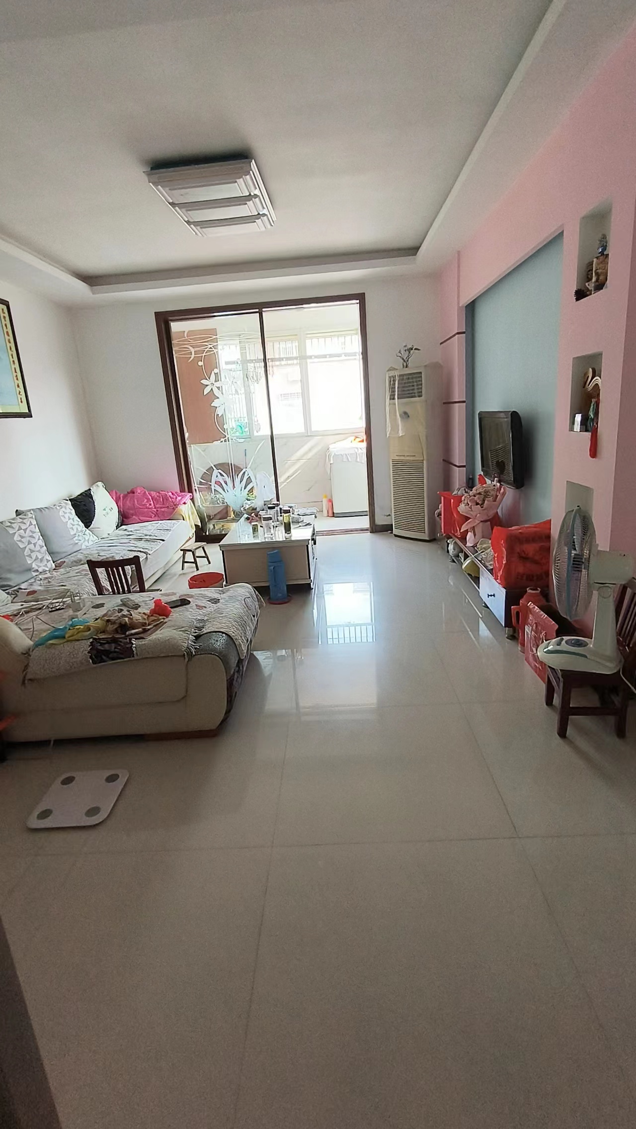 金色家园  107㎡三室两厅带杂物间 84.8万元