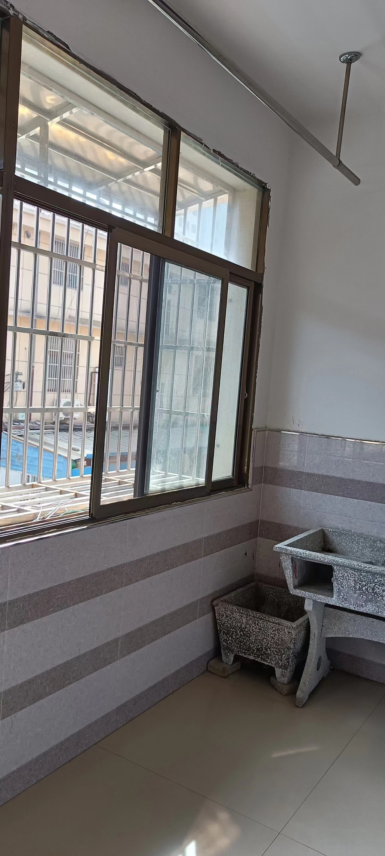 金贝乐幼儿园附近郝屋安置小区房屋出租