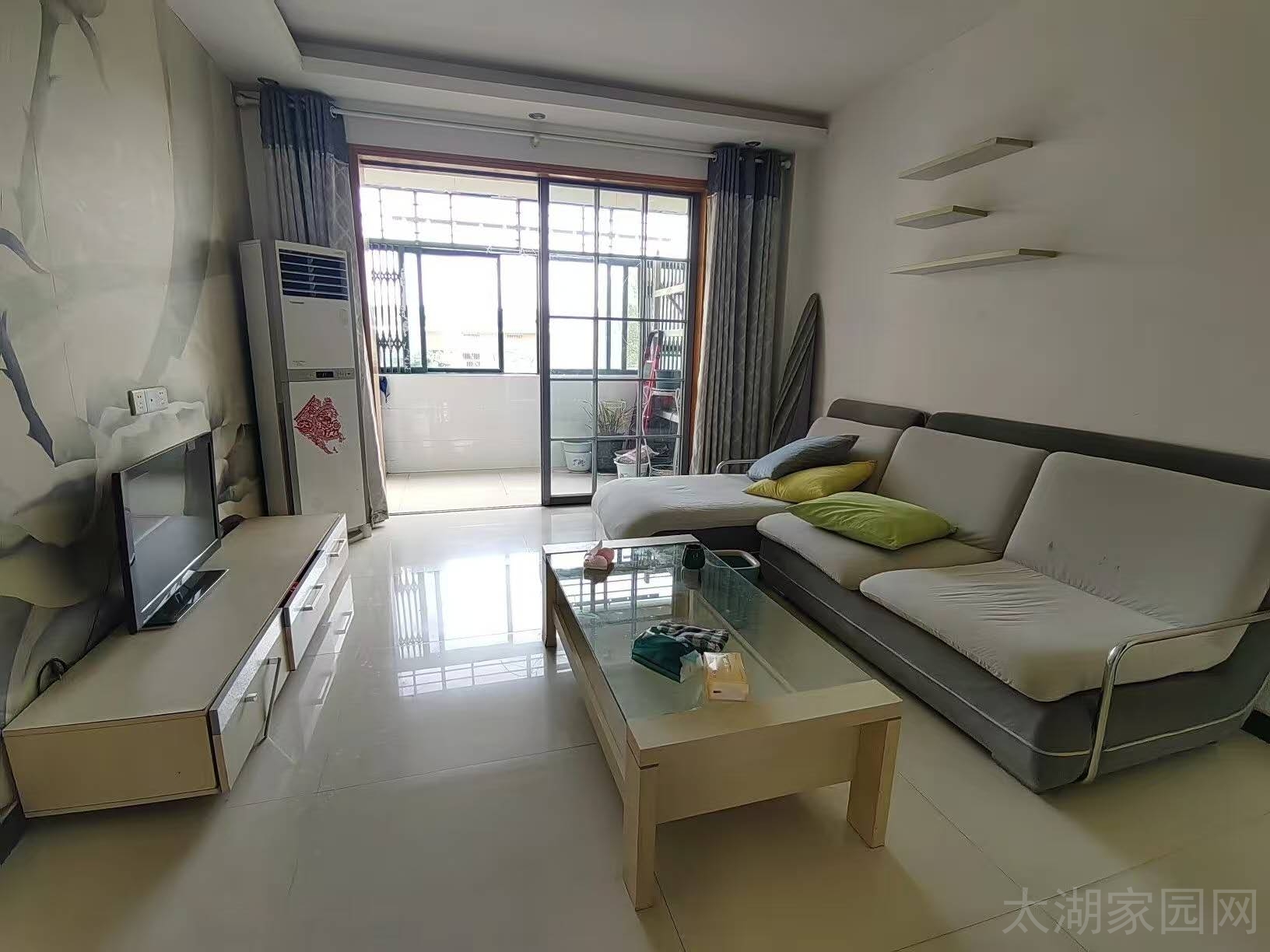 朴初高中对面，天泰花园 ，两室两厅一厨一卫，1.38万一年，另有多套房源出租