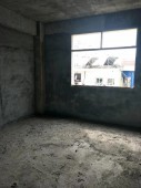 幸福里小区  145㎡ 87万元