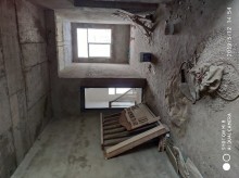 龙安小区  123㎡ 48万元