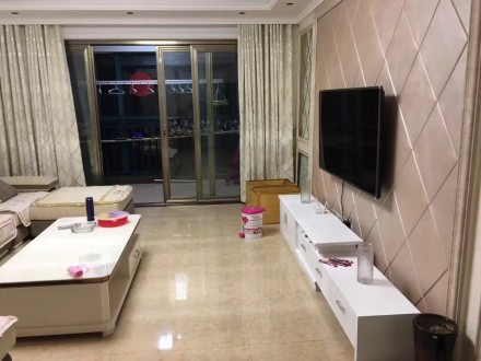 龙城庄园 3室 137㎡ 107万 精装修