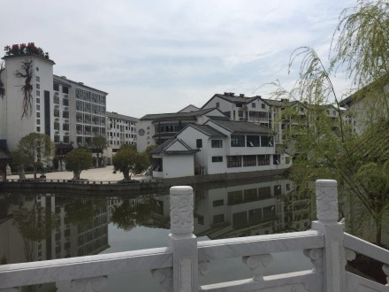 天泰花园 2室 97㎡ 79.8万 精装修