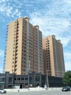 普贤花园 3室 99㎡+车位 75万出售