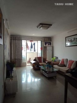 天龙新村 精装三室单元房带杂物间68万出售