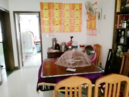 天龙新村 3室 114㎡ 88万 精装修带车库