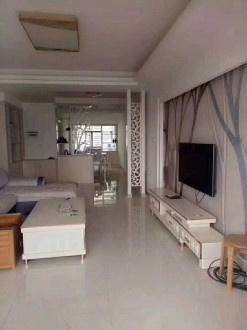天泰花园精装三室两厅两卫单元房+19平车库出售