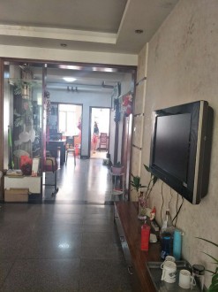 翰林院小区 3室 108.5㎡ 75万 精装修