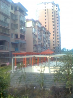 玉龙华府 128㎡单元房 91.5万出售 毛坯