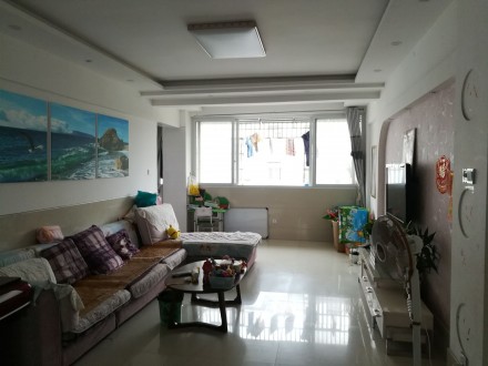 县委大院 3室 120㎡ 94.8万 精装修