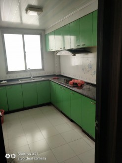龙城庄园附近 3楼两室两厅单元房年租1.1万 龙城庄园附近 3楼两室两厅单元房年租1.1万