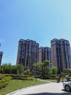 龙城庄园 2室 125㎡ 85万 我是房东没中介费