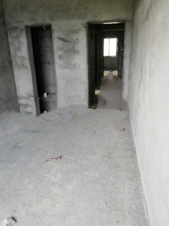 实验中学附近 3室2厅2卫 128㎡ 5880/平米 毛坯