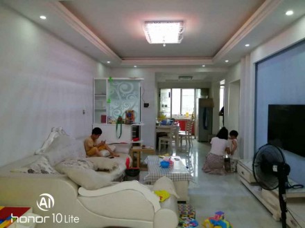 文博园烟雨江南 三室两厅 110㎡ 81.8万 精装修，证件齐全，可按揭，送品牌家具家电