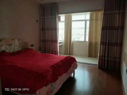 天龙景园  3室 152㎡ 92万 精装修