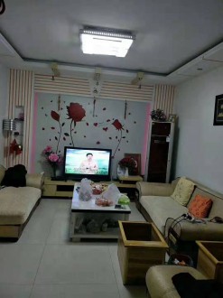 宏泰花园 3室 110㎡ 88.6万 豪华装修