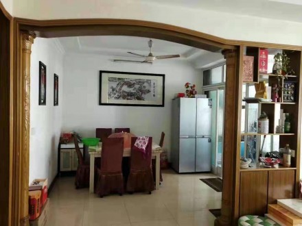 天龙新村 3室 102㎡ 75.8万 精装修带车库