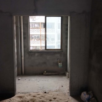 文博园烟雨江南 4室 125㎡ 83.8万 毛坯