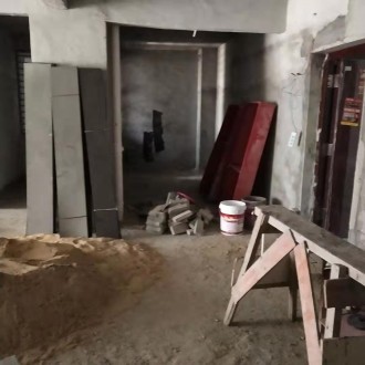 晋湖家园 3室 124㎡ 93.6万 毛坯带杂物间