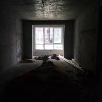 晋湖家园 3室 123㎡ 93.6万 毛坯