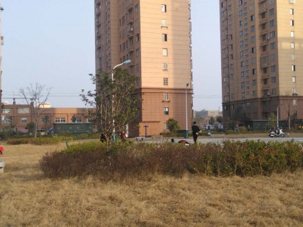 学仕府 电梯单元房1.5万出租 学仕府 电梯单元房1.5万出租