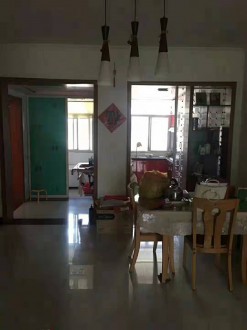 天龙新村118平精装带杂物间79万出售