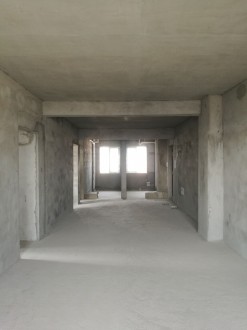龙山南苑 3室 131㎡ 91.8万 毛坯