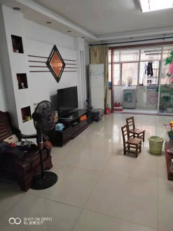 天龙景园 三楼精装三室带杂物间96.8万出售