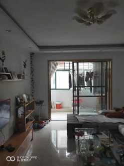 天泰花园 118平精装三室带大车库108万出售