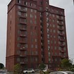 幸福家园 3室 128㎡ 毛坯 88万+杂物间一起92.8万