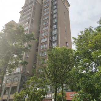 玉龙华府6楼带复式加杂物间  120㎡ 96.8万 毛坯