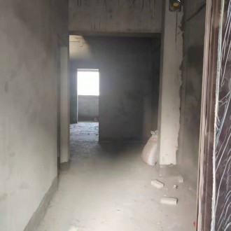 烟雨江南3+4楼复式 3室 134㎡ 61.6万 毛坯