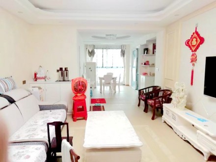 晋湖家园 3室 126㎡ 130万 精装修带车位杂物间