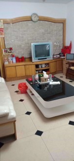 建司小区 3室＋杂物间 103㎡ 74.8万 精装修