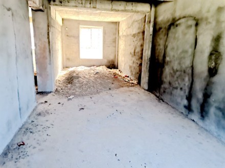 玉龙华府 3室 120㎡ 102万 毛坯带24平方杂物间