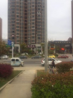 天龙新村 3室 117㎡ 92.8万 精装修带25平米车库