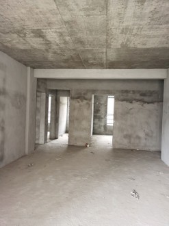 龙城庄园 3室 136㎡ 97.7万 毛坯