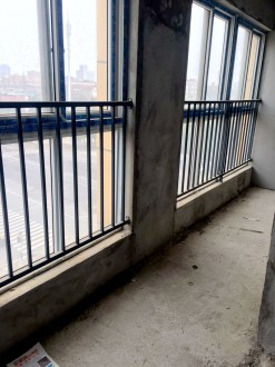 晋湖家园 2室 110㎡ 88万 毛坯