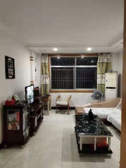 宏泰花园 3室 110㎡ 90万 精装修带车位带地下室