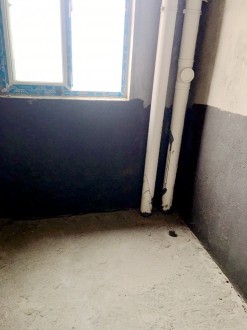 龙城庄园 3室 140㎡ 108万 毛坯带杂物间