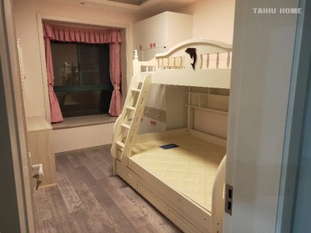 天龙东村 3室 153㎡ 92.8万 精装修带杂物间