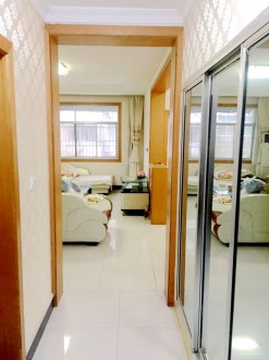 天龙新村 3室 119㎡ 98万 精装修带大车库