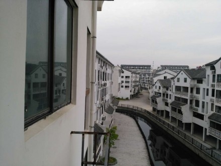文博园烟雨江南 3室 107.5㎡ 88.8万 毛坯带车库