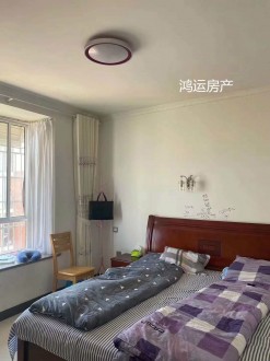 宏泰花园 3室 110㎡ 88万 精装修带杂物间和停车位