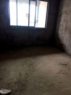 文苑花园 3室 120㎡ 91万 毛坯带杂物间