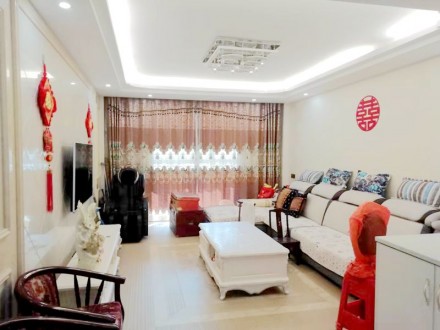 晋湖家园 3室 126㎡ 130万 精装修